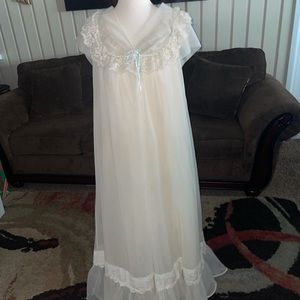 Shadowline • Vintage • Small • White • Robe & Nightgown • Floral Lace • Sheer